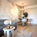 Amelie Zadar